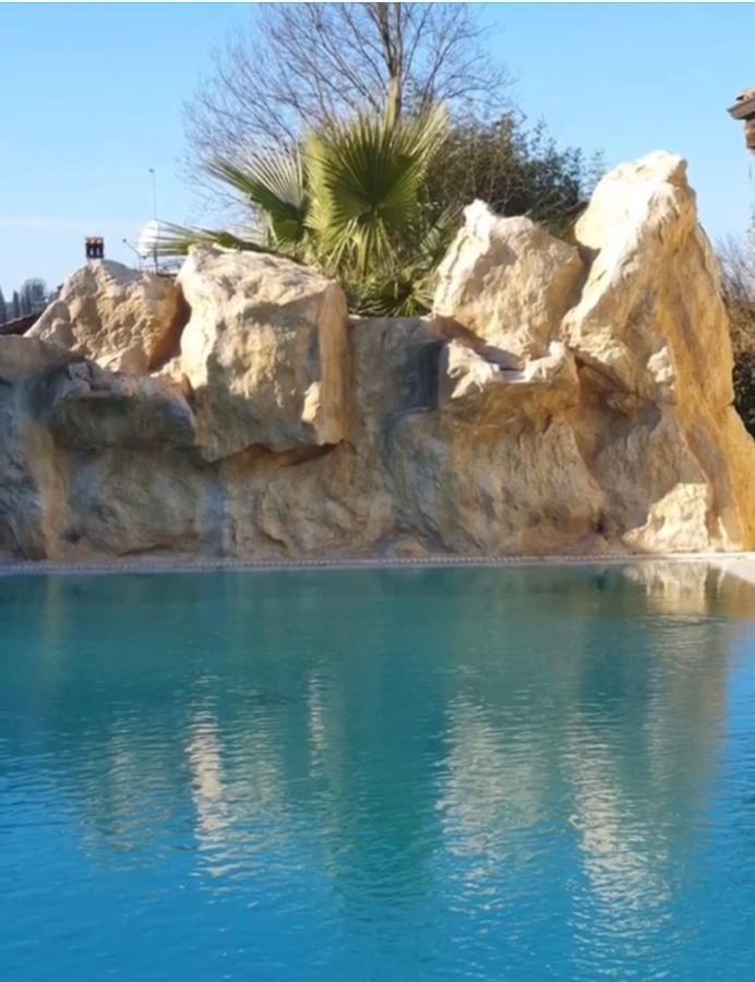 فيلا Residenza Nosy Be Palombara Sabina المظهر الخارجي الصورة